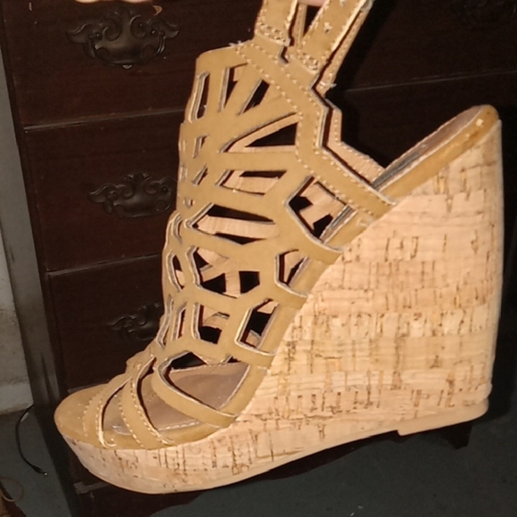 Tan Cut-Out Platform Wedge Sandals with Cork Heel Bohemian Beachy Casual Wedge - Picture 10 of 16